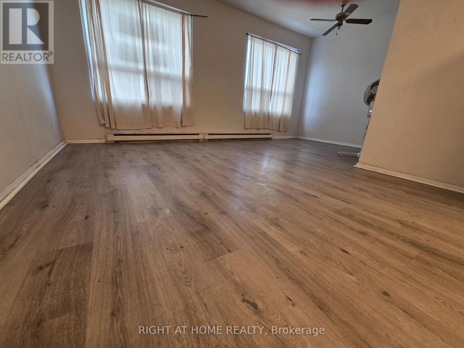 Level 2 - 1561 Eglinton Avenue West Avenue, Toronto, Ontario  M6E 2G9 - Photo 10 - C12573908