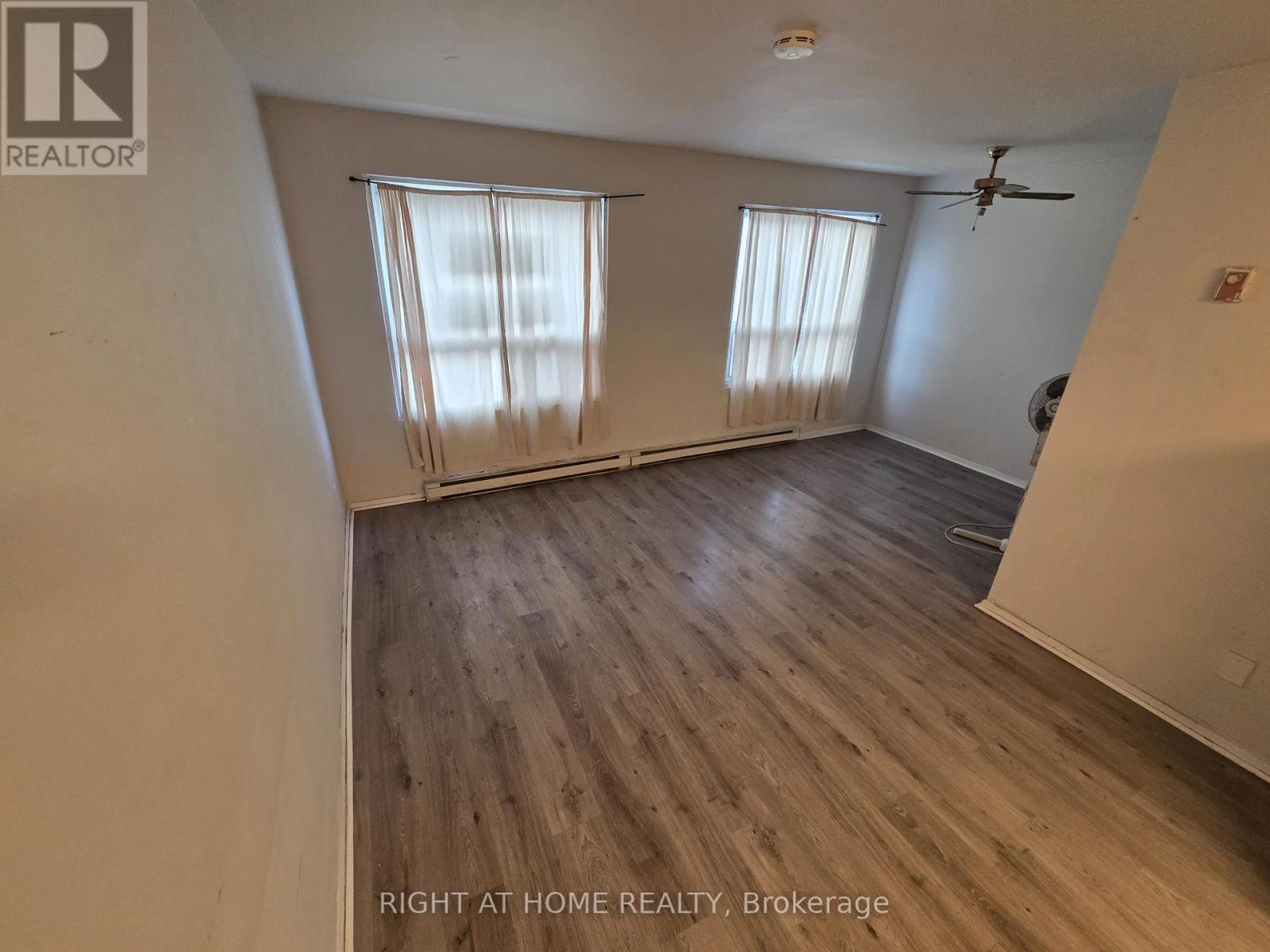 Level 2 - 1561 Eglinton Avenue West Avenue, Toronto, Ontario  M6E 2G9 - Photo 11 - C12573908