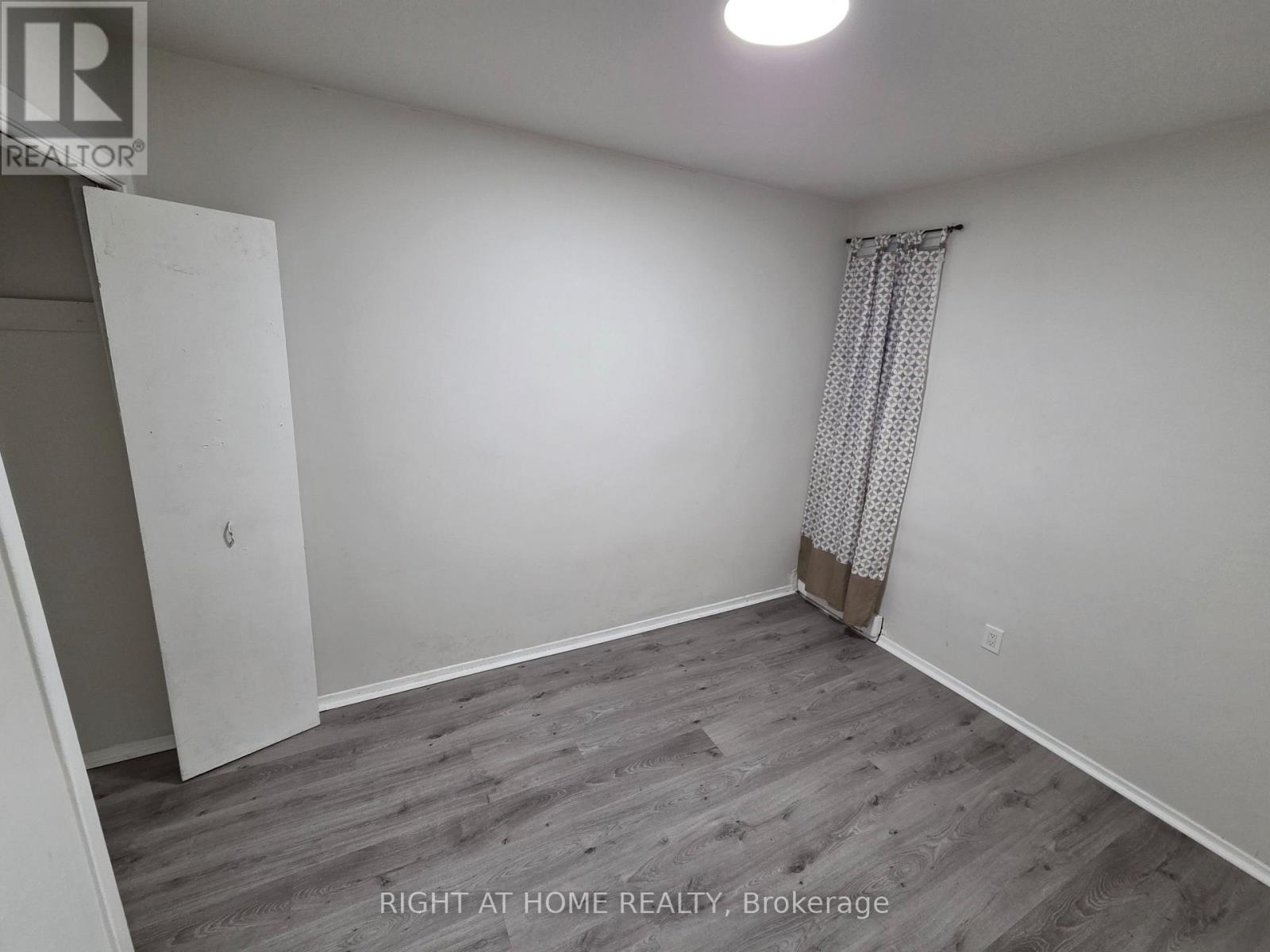 Level 2 - 1561 Eglinton Avenue West Avenue, Toronto, Ontario  M6E 2G9 - Photo 21 - C12573908