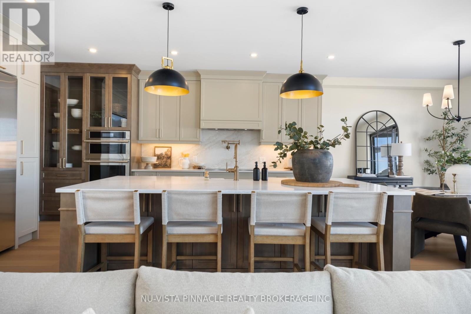 202 Harvest Lane, Thames Centre, Ontario  N0L 1G2 - Photo 13 - X12660874