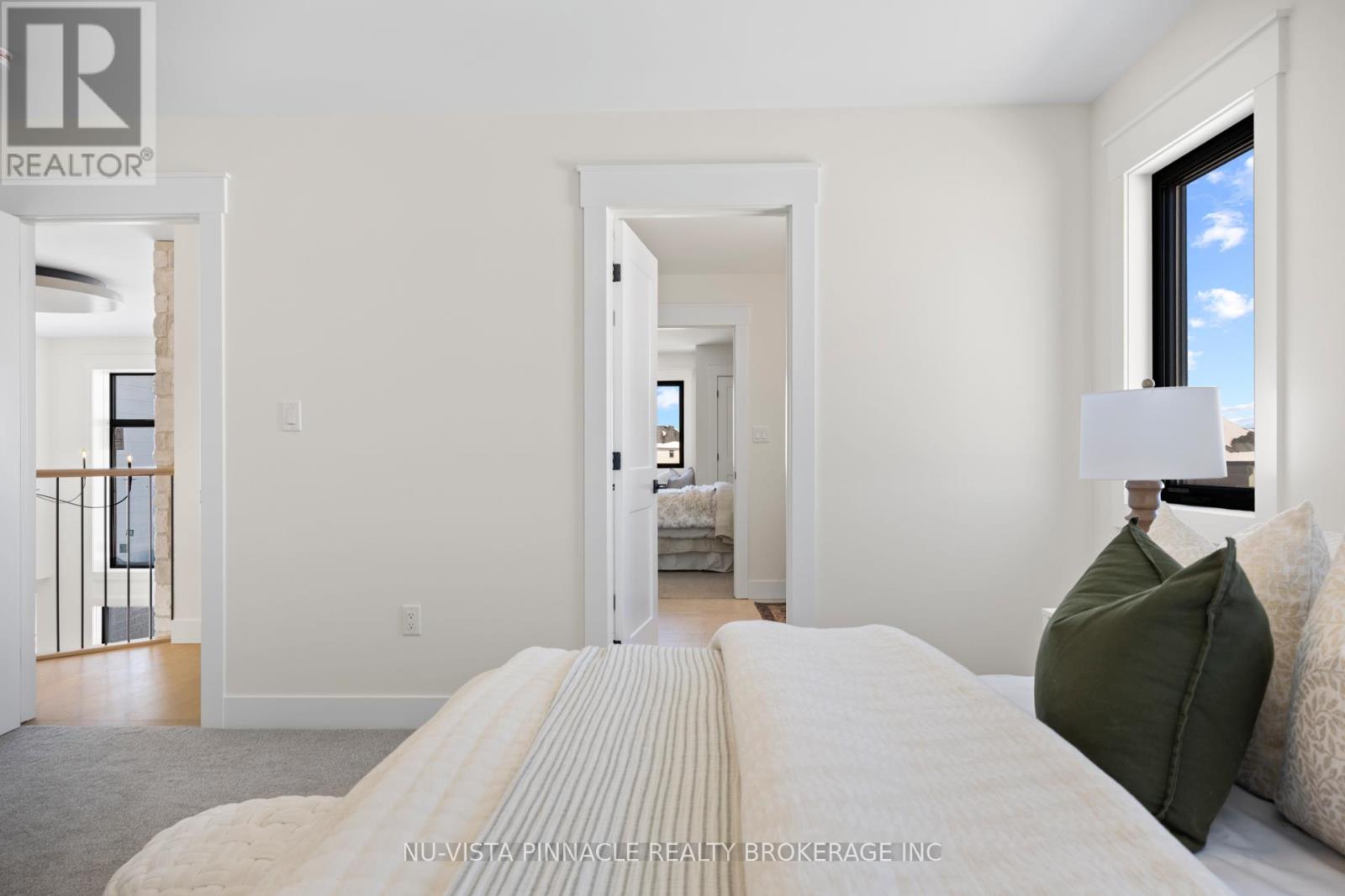 202 Harvest Lane, Thames Centre, Ontario  N0L 1G2 - Photo 37 - X12660874