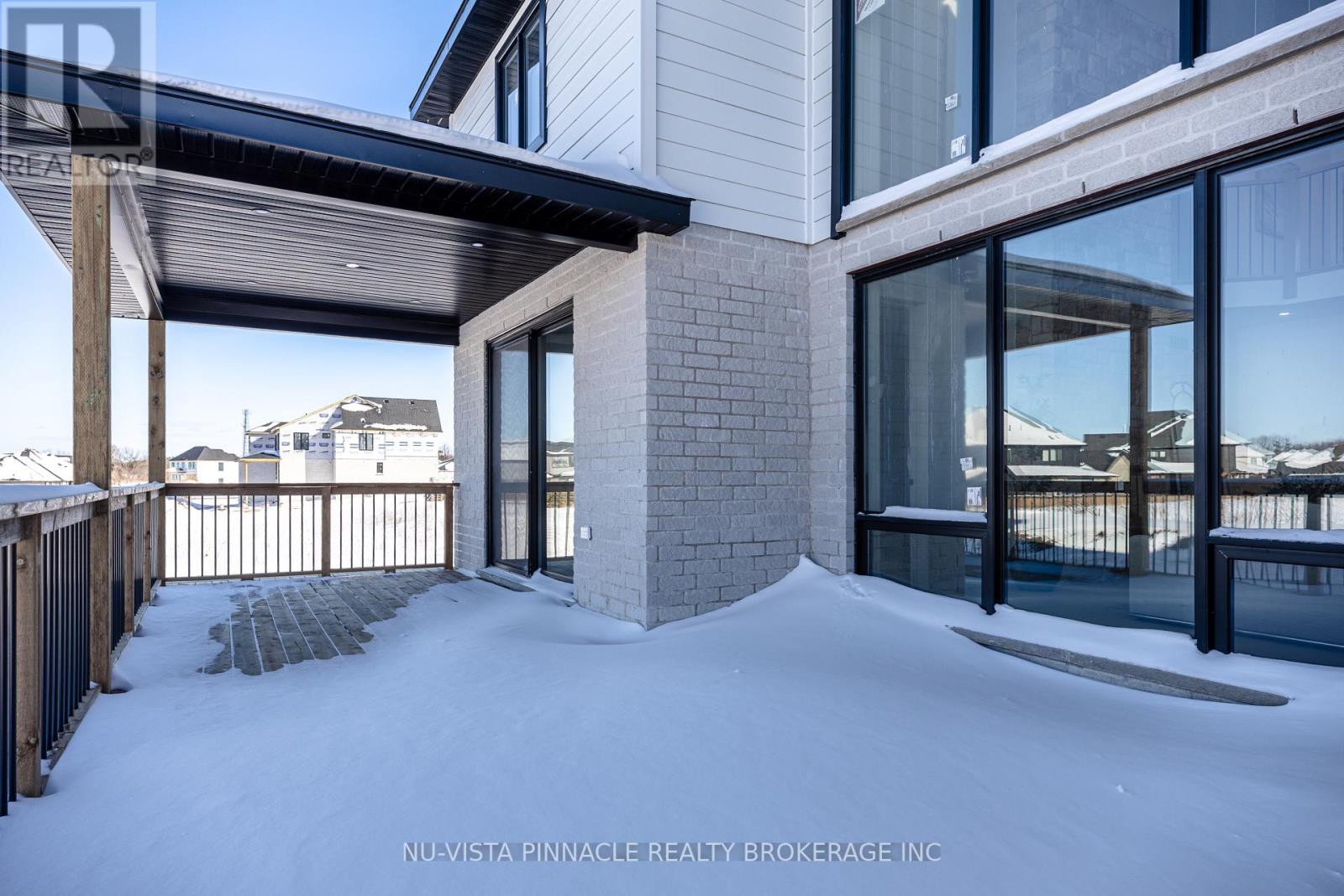 202 Harvest Lane, Thames Centre, Ontario  N0L 1G2 - Photo 47 - X12660874