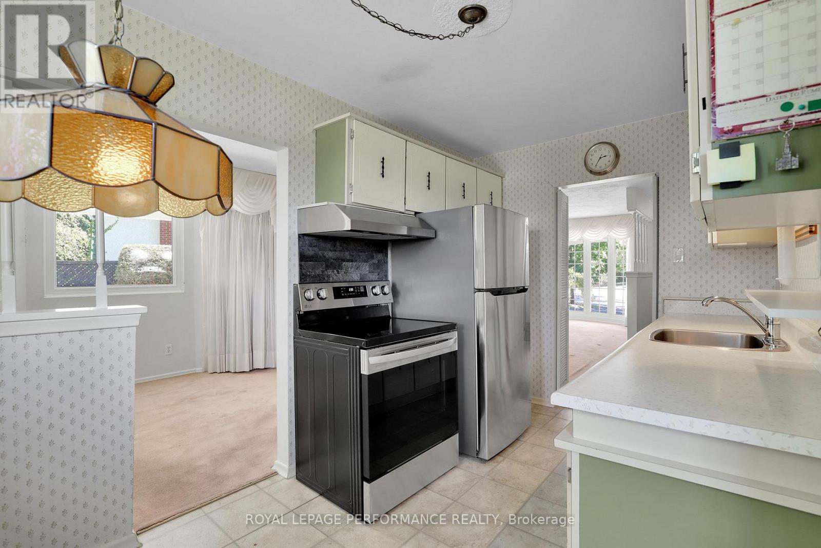 2337 Samuel Drive, Ottawa, Ontario  K1G 3C3 - Photo 15 - X12756026