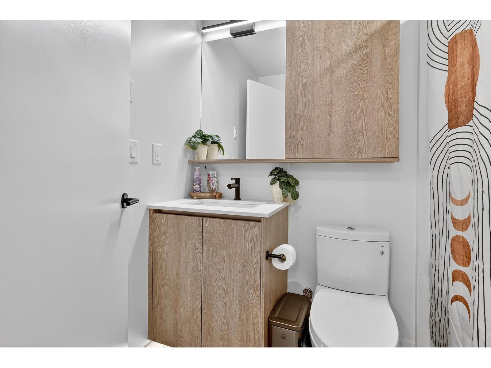 212 6585 195a Street, Surrey, British Columbia  V4N 6Y9 - Photo 12 - R3082704