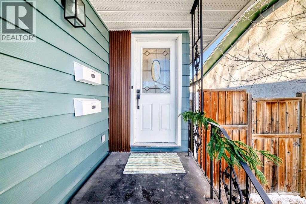 16 Bermondsey Crescent Nw, Calgary, Alberta  T3K 1W2 - Photo 3 - A2277848