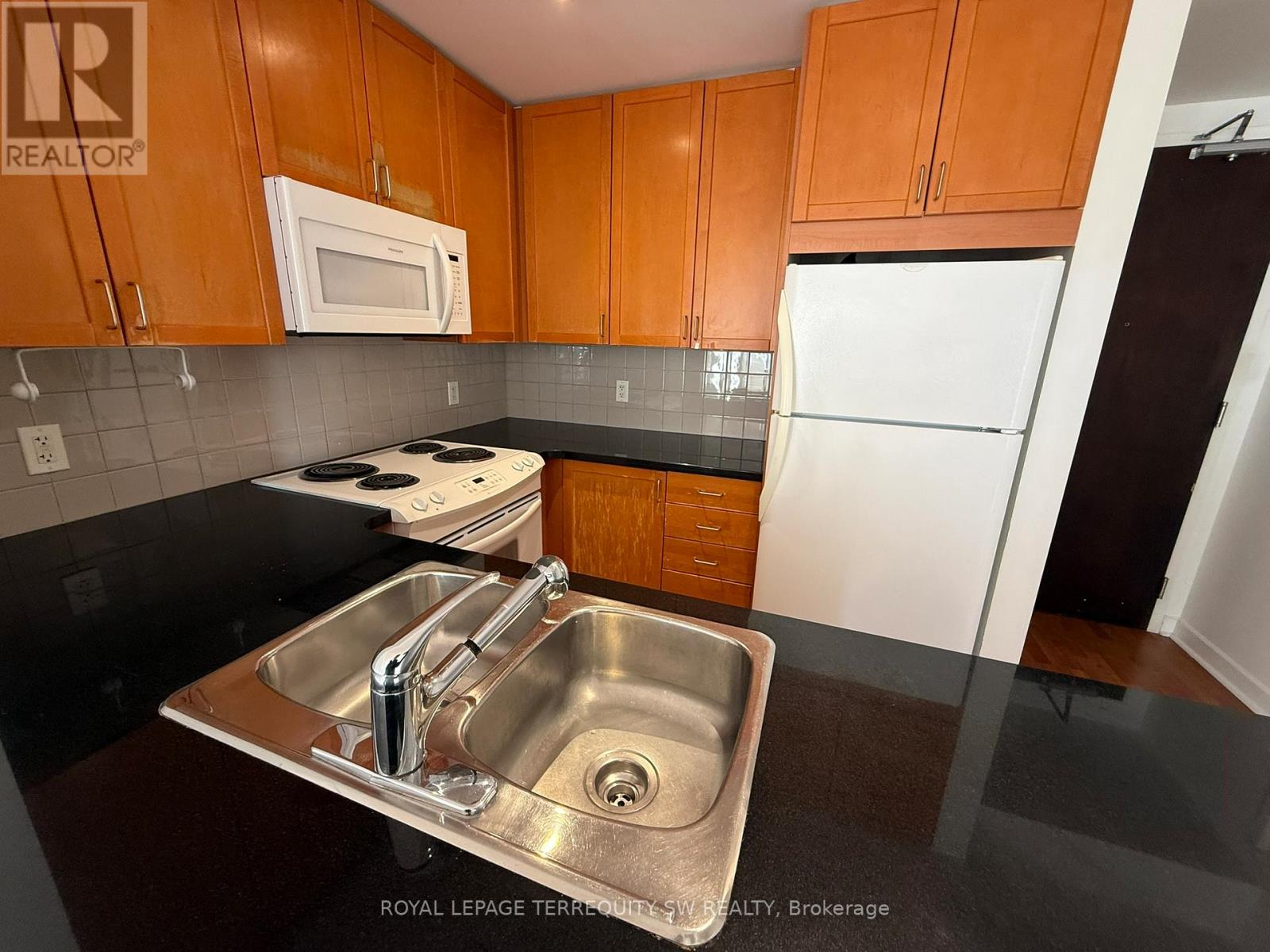 1612 - 85 Bloor Street E, Toronto (Church-Yonge Corridor), Ontario  M4W 3Y1 - Photo 8 - C12756020