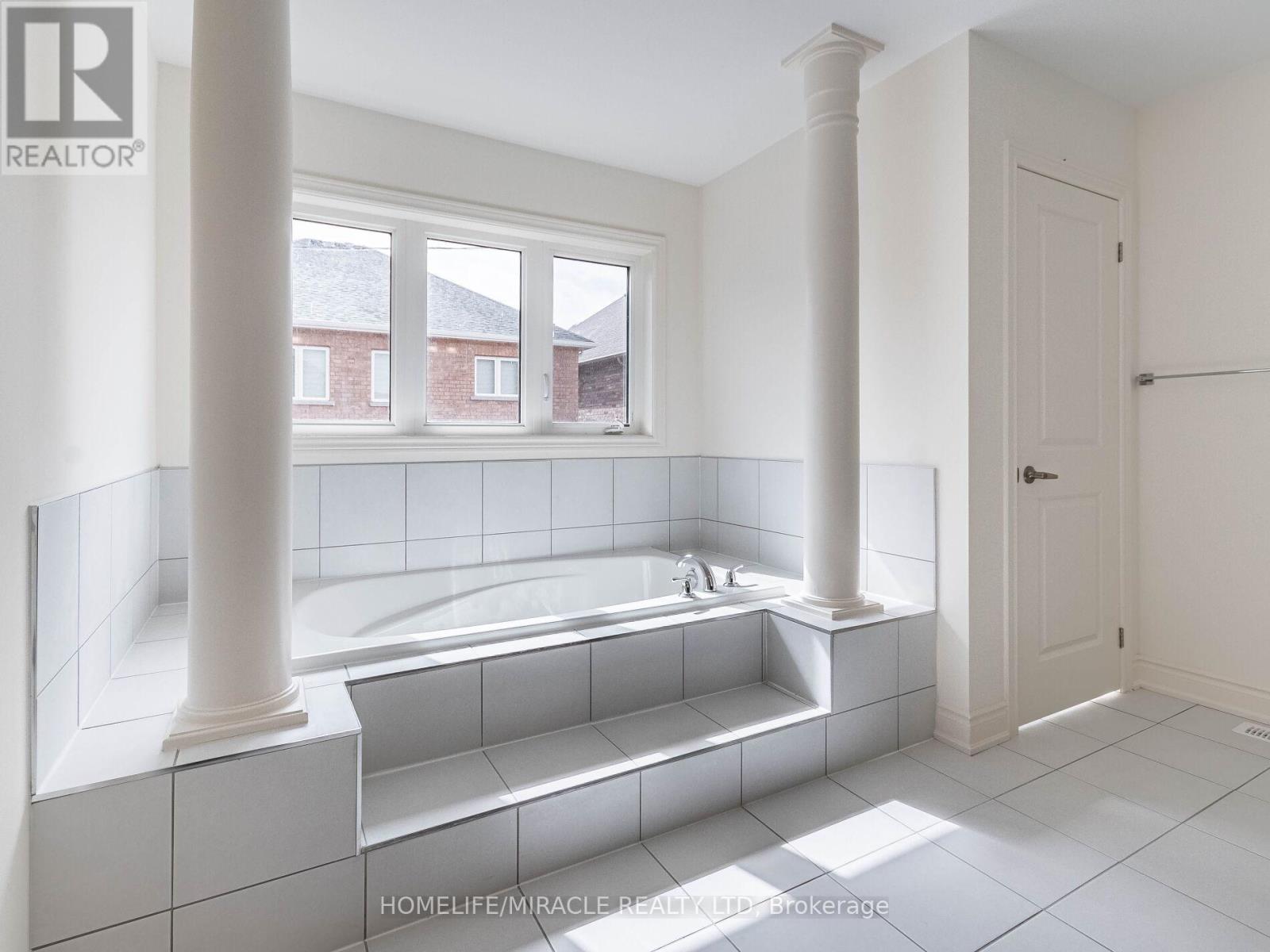 3 Kambalda Road, Brampton (Northwest Brampton), Ontario  L7A 5J3 - Photo 29 - W12755980