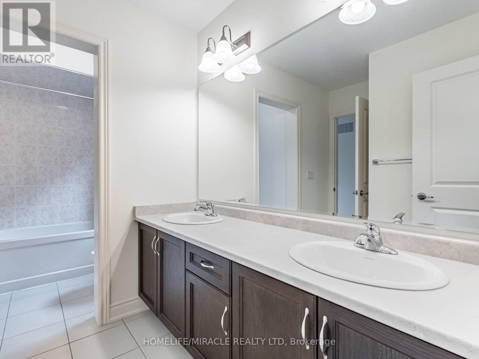 3 Kambalda Road, Brampton (Northwest Brampton), Ontario  L7A 5J3 - Photo 33 - W12755980