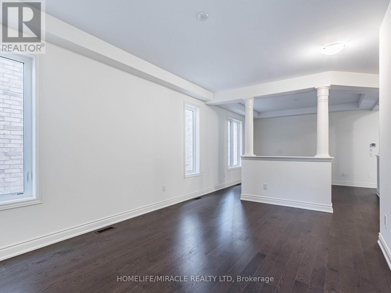 3 Kambalda Road, Brampton (Northwest Brampton), Ontario  L7A 5J3 - Photo 5 - W12755980