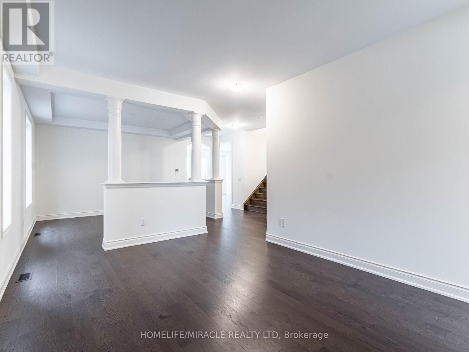 3 Kambalda Road, Brampton (Northwest Brampton), Ontario  L7A 5J3 - Photo 7 - W12755980