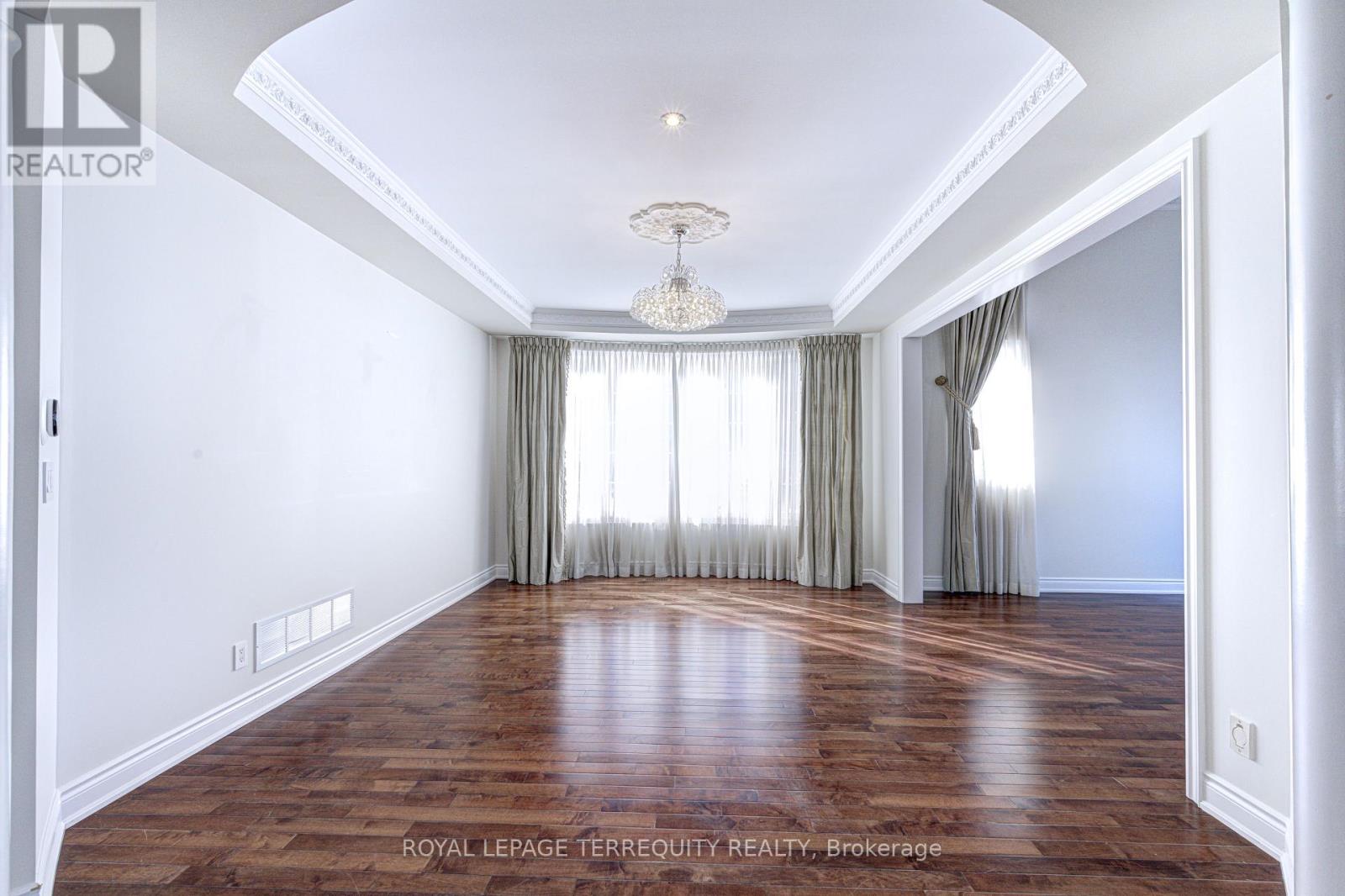 819 Canyon Street, Mississauga (Lorne Park), Ontario  L5H 4M3 - Photo 10 - W12755994