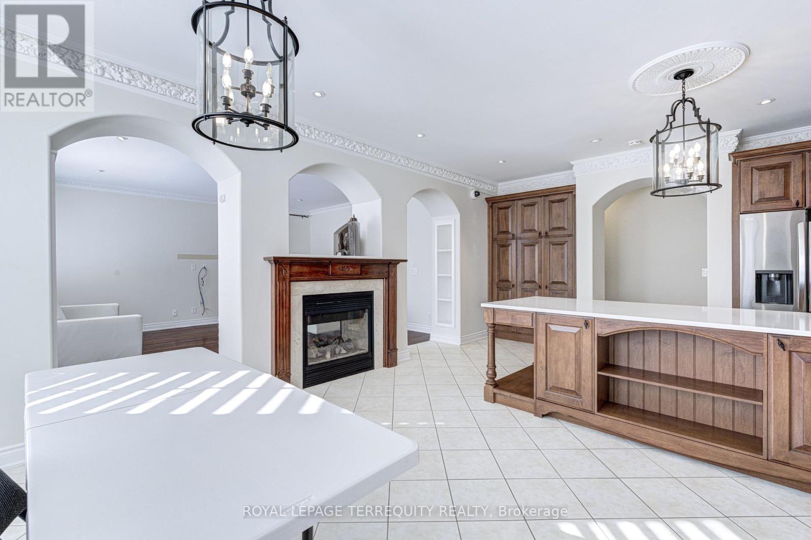 819 Canyon Street, Mississauga (Lorne Park), Ontario  L5H 4M3 - Photo 15 - W12755994