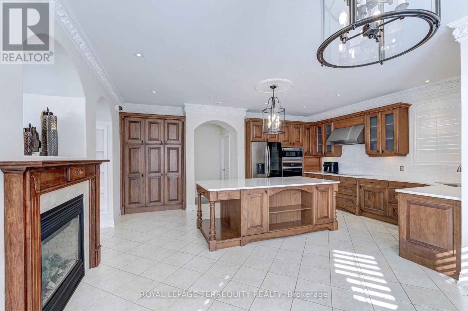 819 Canyon Street, Mississauga (Lorne Park), Ontario  L5H 4M3 - Photo 16 - W12755994