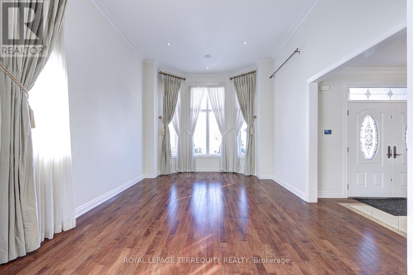 819 Canyon Street, Mississauga (Lorne Park), Ontario  L5H 4M3 - Photo 8 - W12755994