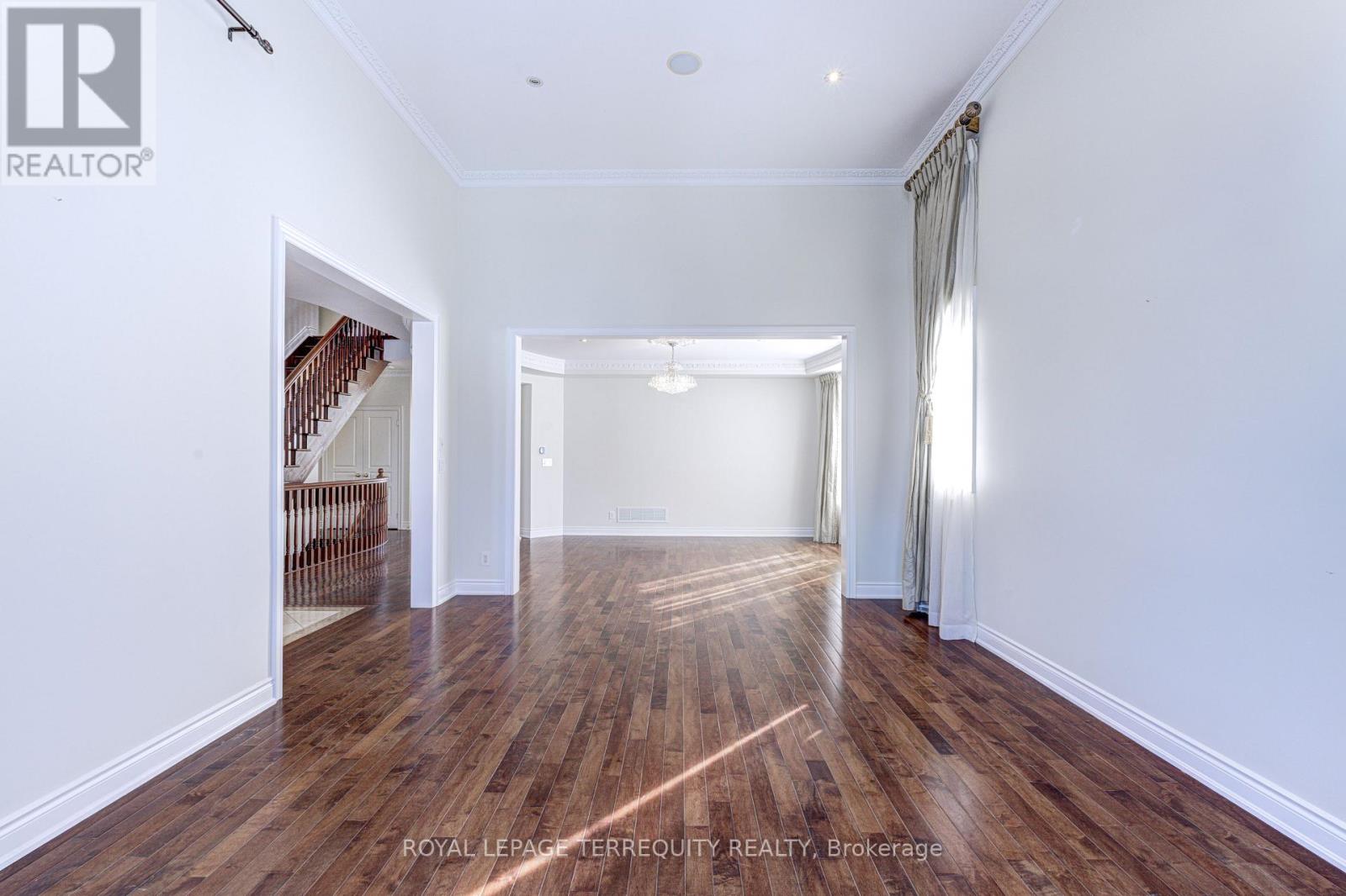 819 Canyon Street, Mississauga (Lorne Park), Ontario  L5H 4M3 - Photo 9 - W12755994