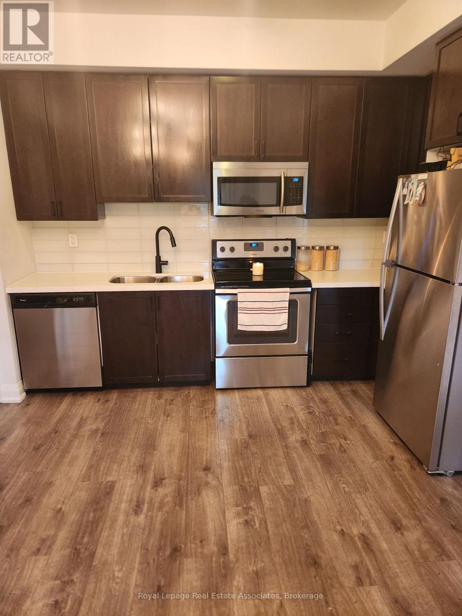 19 - 250 Sunny Meadow Boulevard, Brampton (Sandringham-Wellington), Ontario  L6R 3Y6 - Photo 5 - W12755998