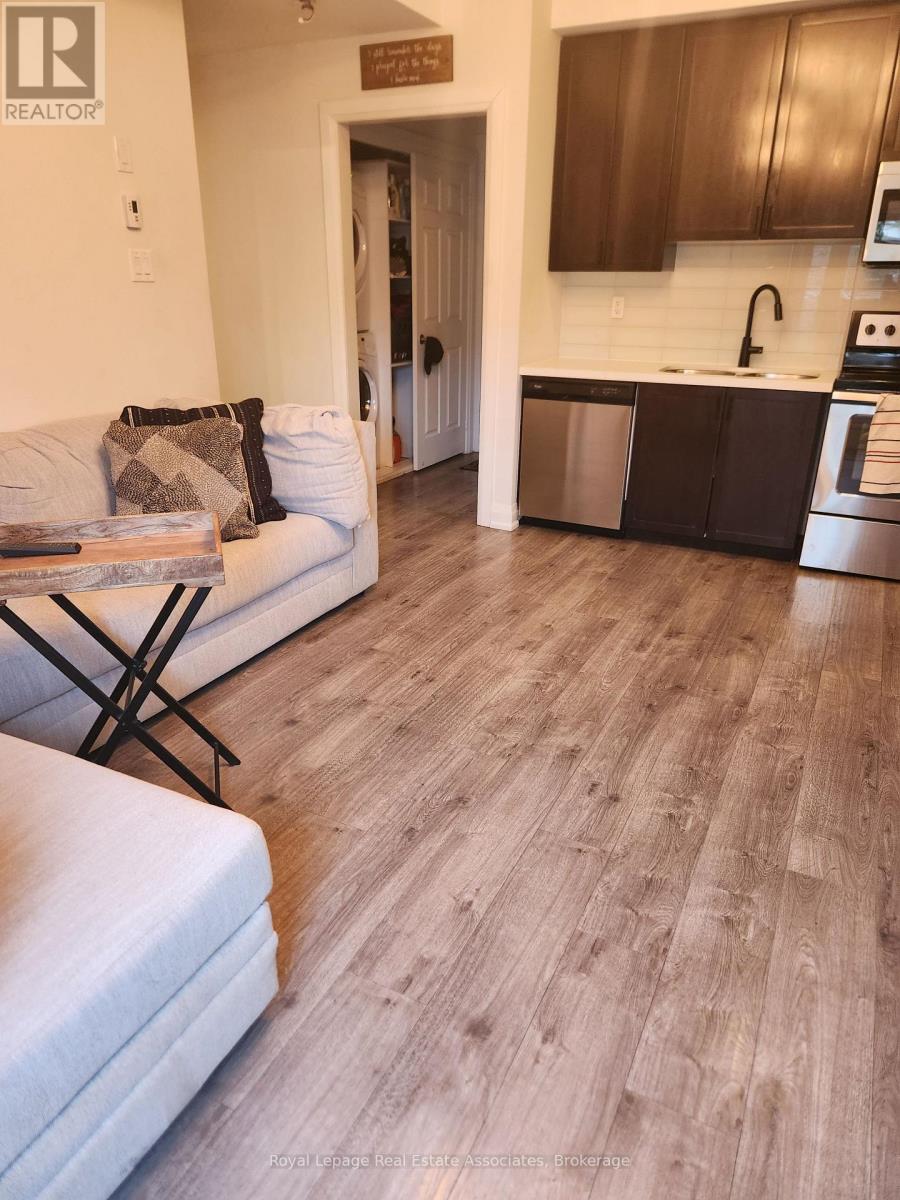 19 - 250 Sunny Meadow Boulevard, Brampton (Sandringham-Wellington), Ontario  L6R 3Y6 - Photo 7 - W12755998