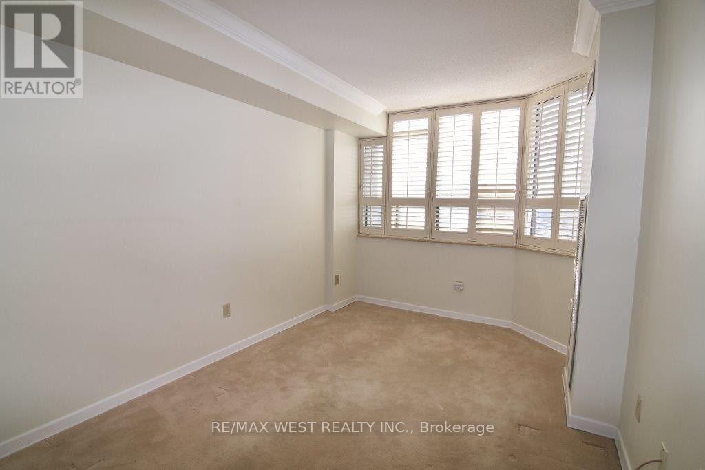 1508 - 1300 Islington Avenue, Toronto (Islington-City Centre West), Ontario  M9A 5C4 - Photo 13 - W12756024