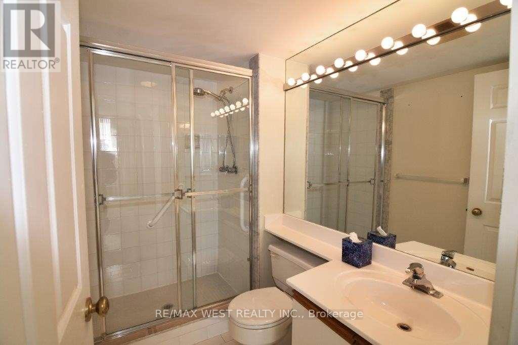 1508 - 1300 Islington Avenue, Toronto (Islington-City Centre West), Ontario  M9A 5C4 - Photo 17 - W12756024