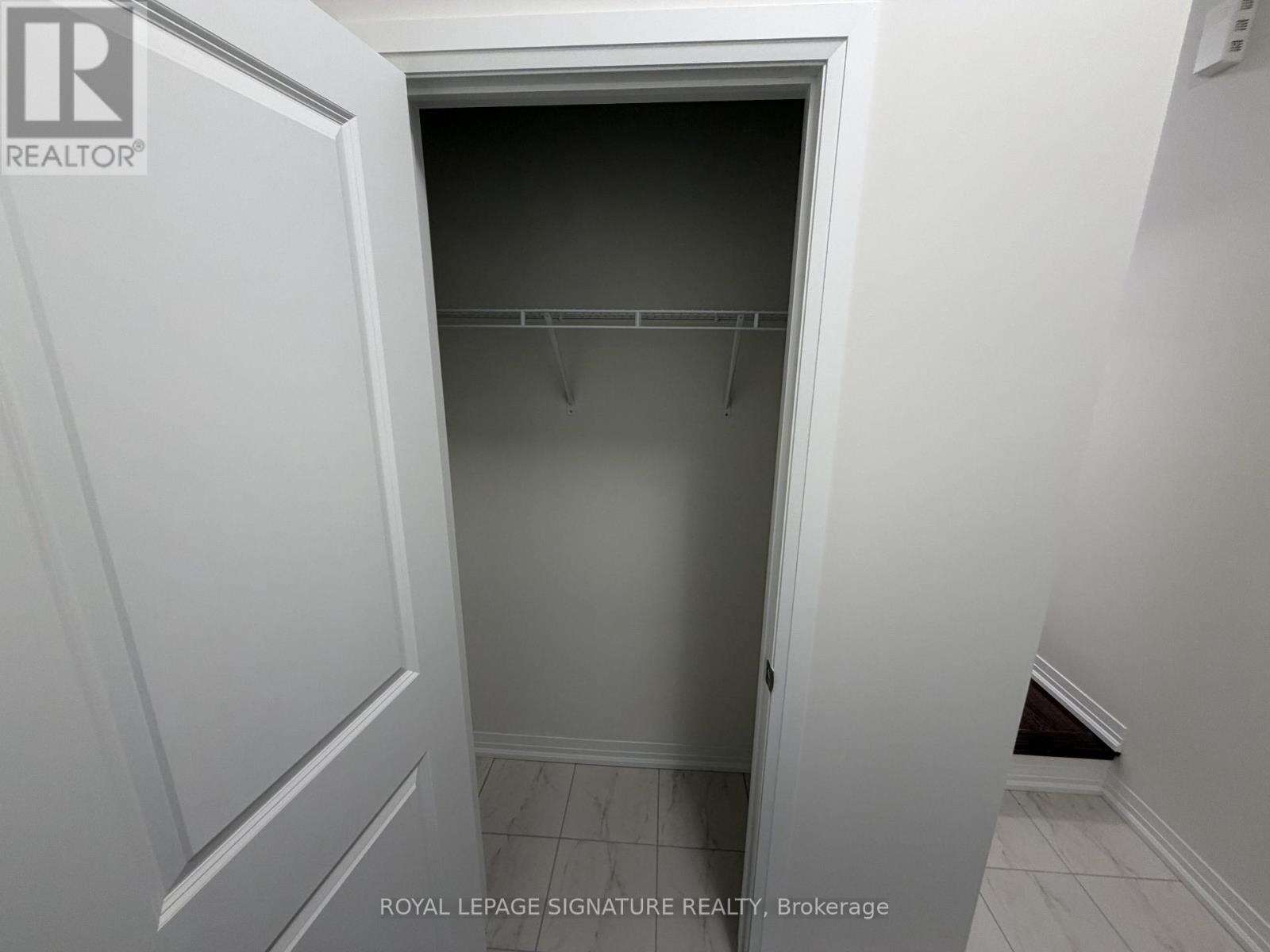 53 Boswell Drive, Brampton (Bram East), Ontario  L6P 4R7 - Photo 4 - W12756032