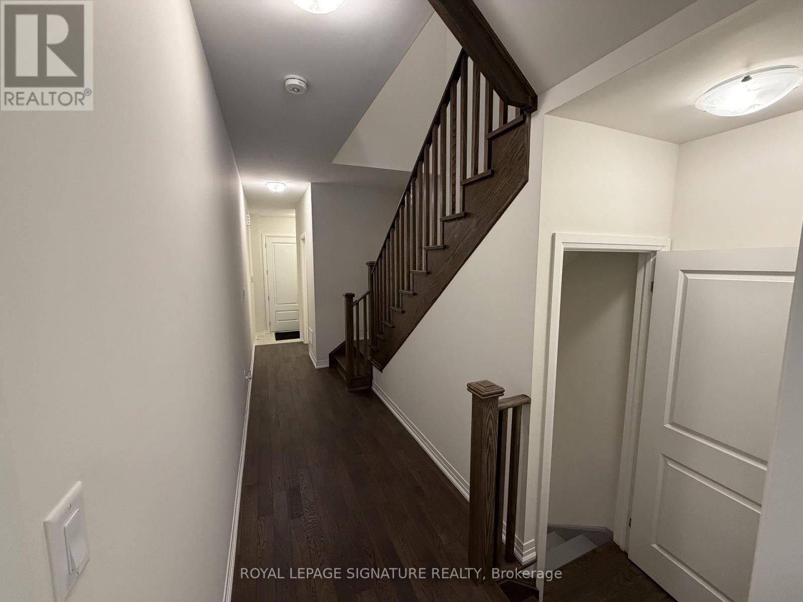 53 Boswell Drive, Brampton (Bram East), Ontario  L6P 4R7 - Photo 9 - W12756032