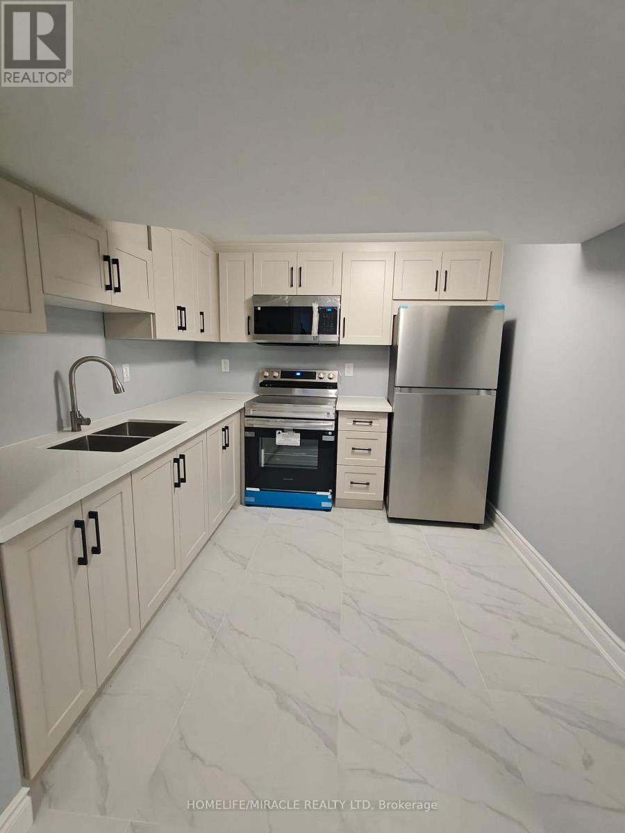 28 Crossmore Crescent, Cambridge, Ontario  M1S 0C7 - Photo 13 - X12755982