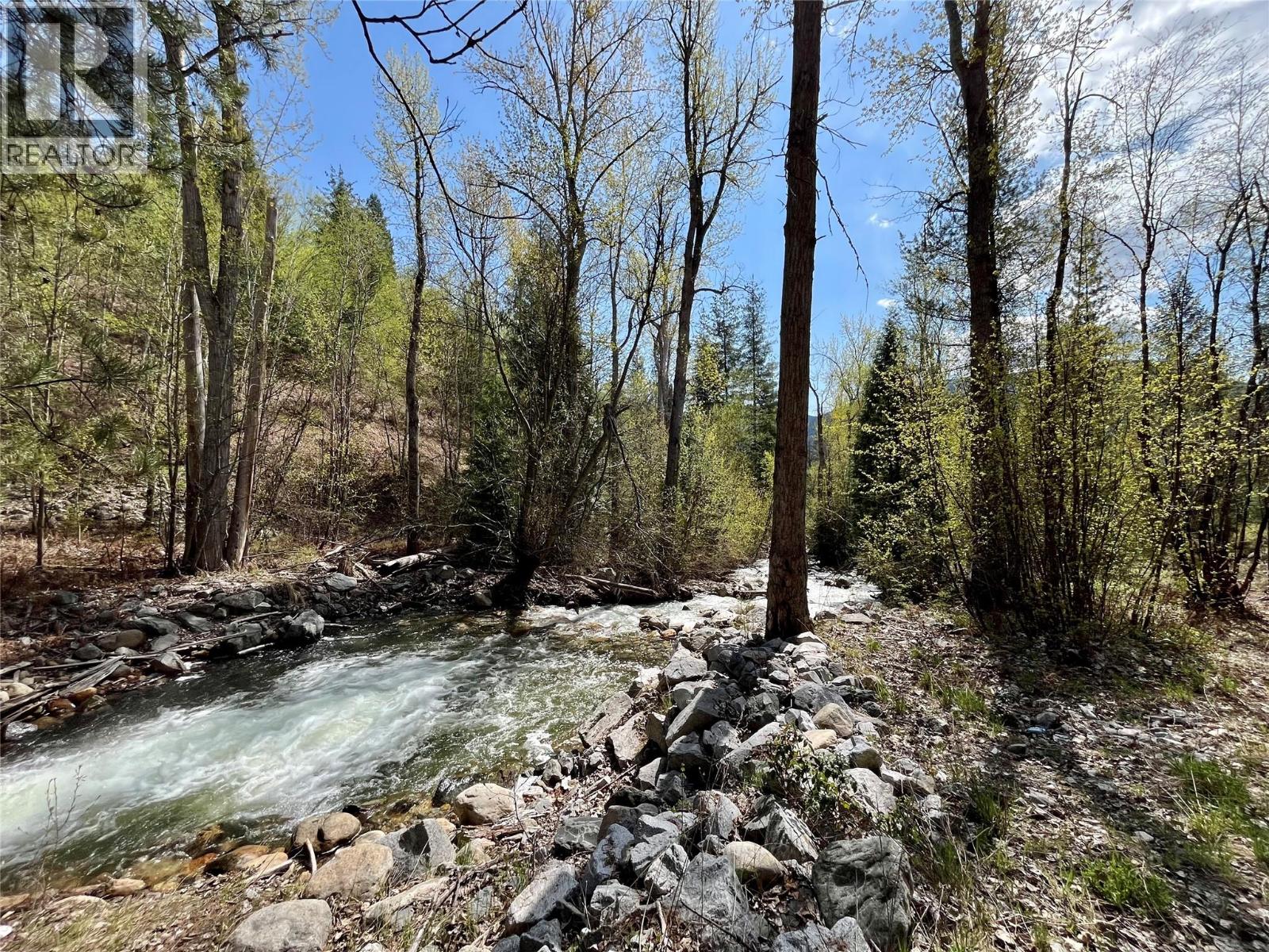 9100 Highway 22 Highway, Genelle, British Columbia