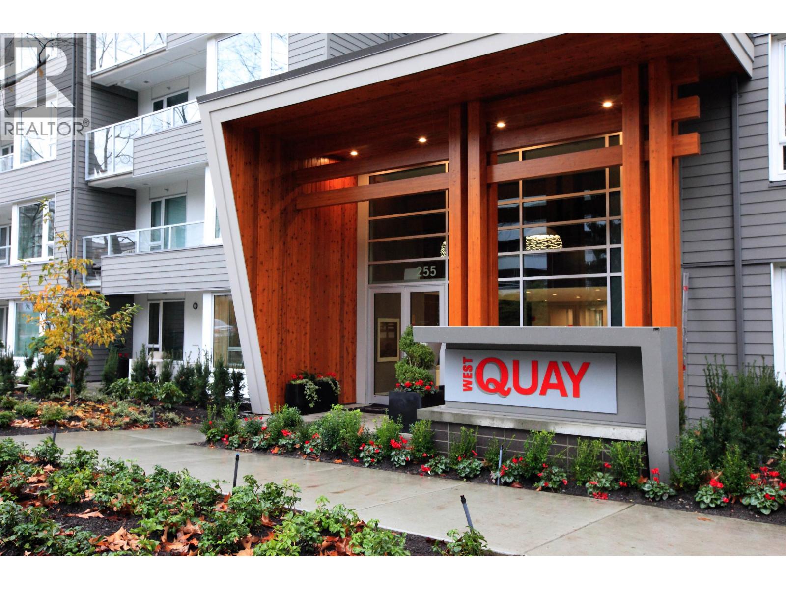 319 255 W 1st Street, North Vancouver, British Columbia  V7M 3G8 - Photo 1 - R3086458