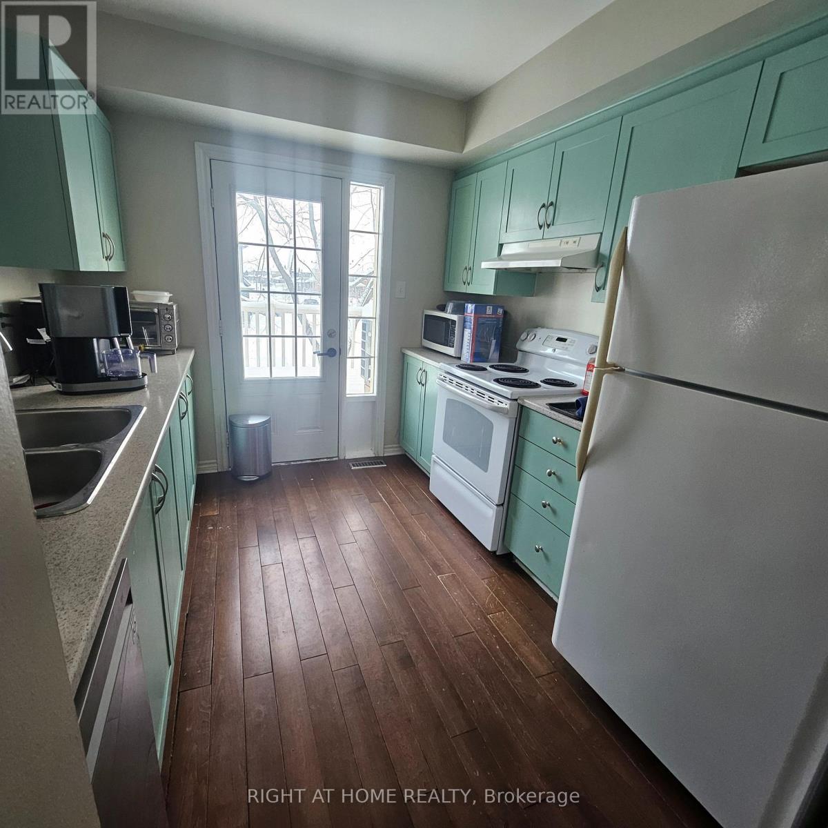 2543 Waterlilly Way, Ottawa, Ontario  K2J 0K6 - Photo 4 - X12717384