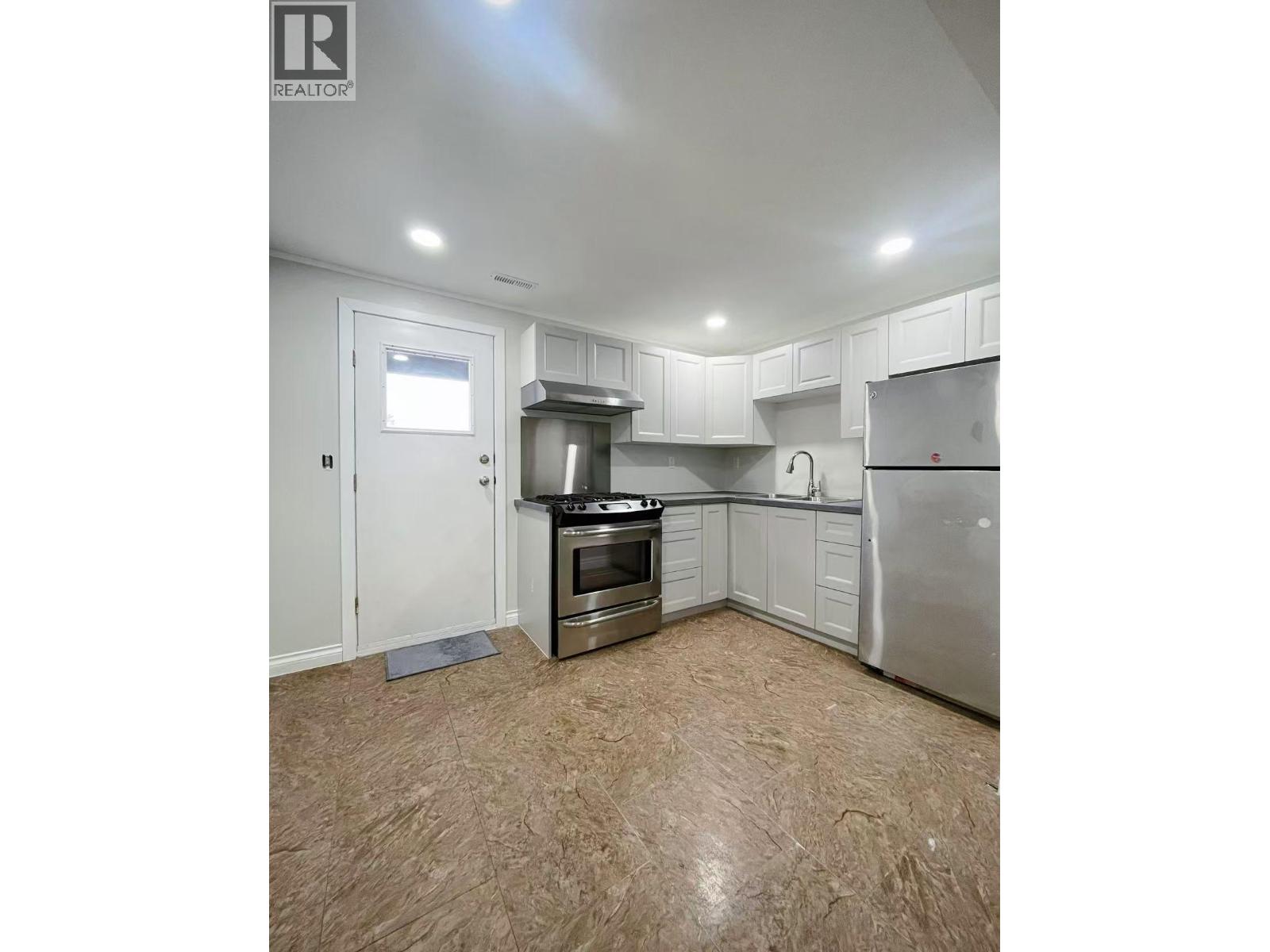 Ground Suite 12080 234 Street, Maple Ridge, British Columbia  V2X 9K6 - Photo 3 - R3086457