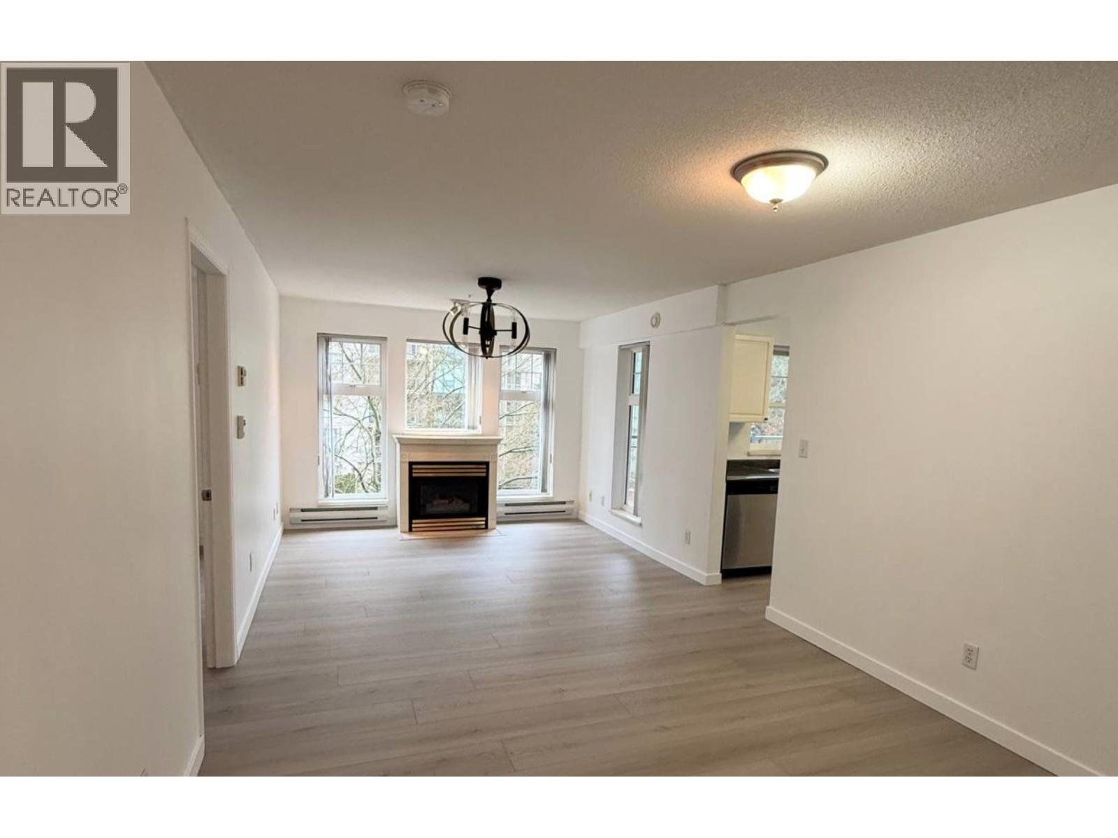 313 3085 Primrose Lane, Coquitlam, British Columbia  V3B 7S3 - Photo 6 - R3072606