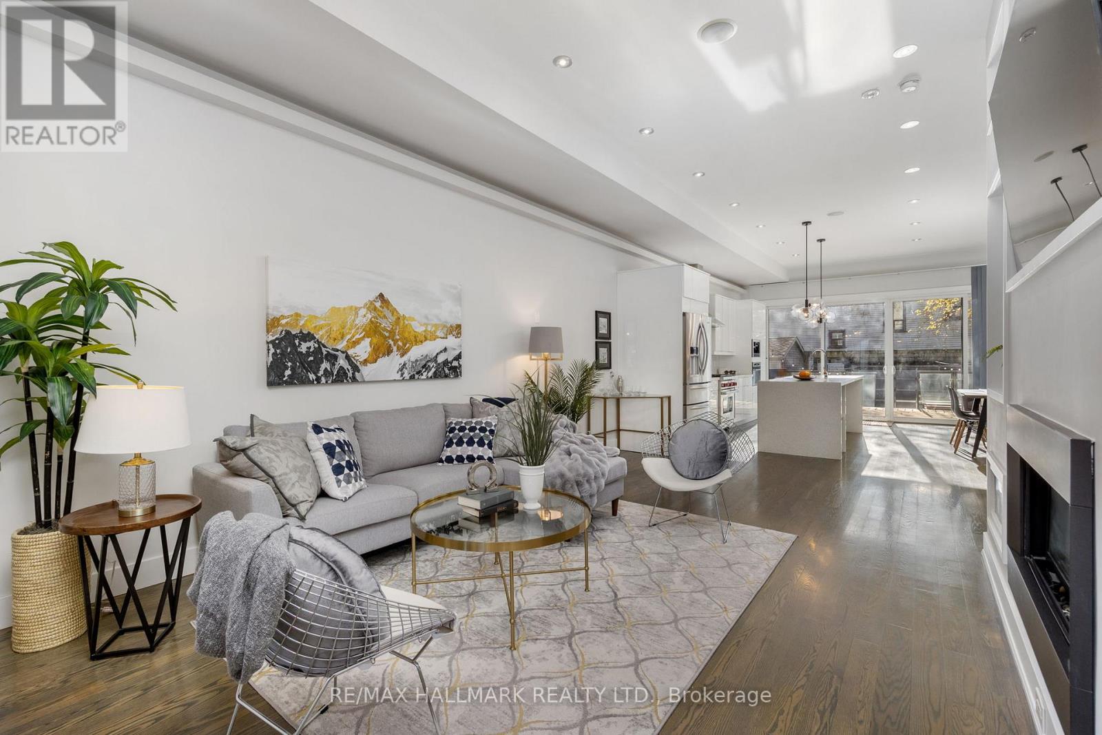 1549 Dundas Street E, Toronto, Ontario  M4L 1K6 - Photo 6 - E12755822