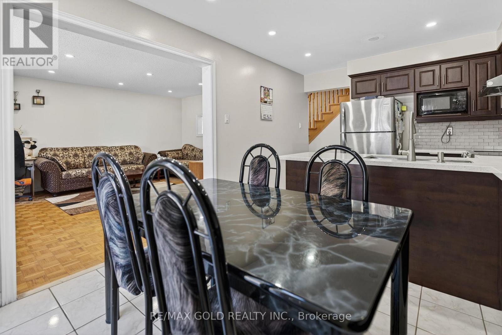 97 Quail Feather Crescent, Brampton, Ontario  L6R 1S1 - Photo 8 - W12751470