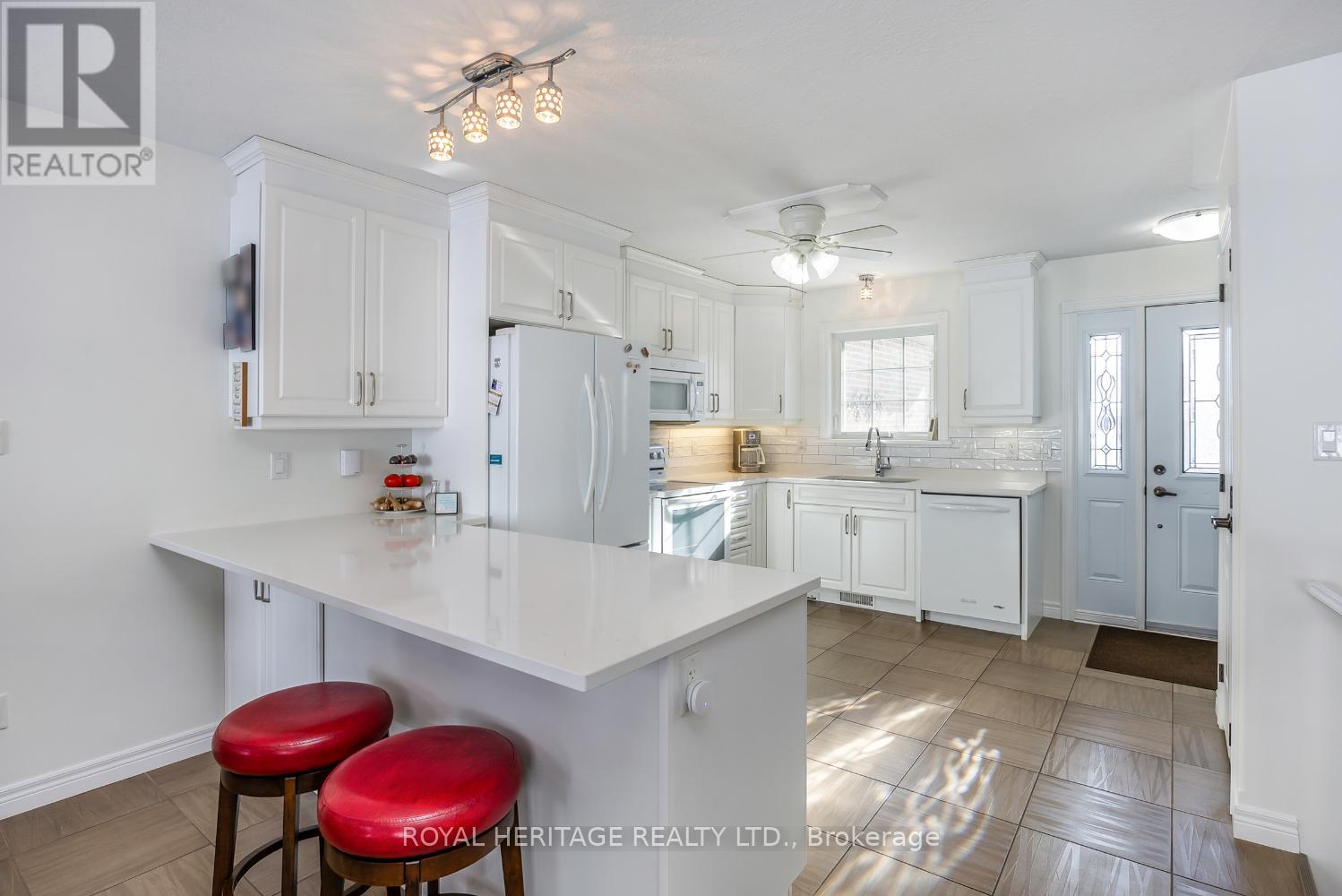 162 - 301 Carnegie Avenue, Peterborough, Ontario  K9L 1G9 - Photo 13 - X12754588