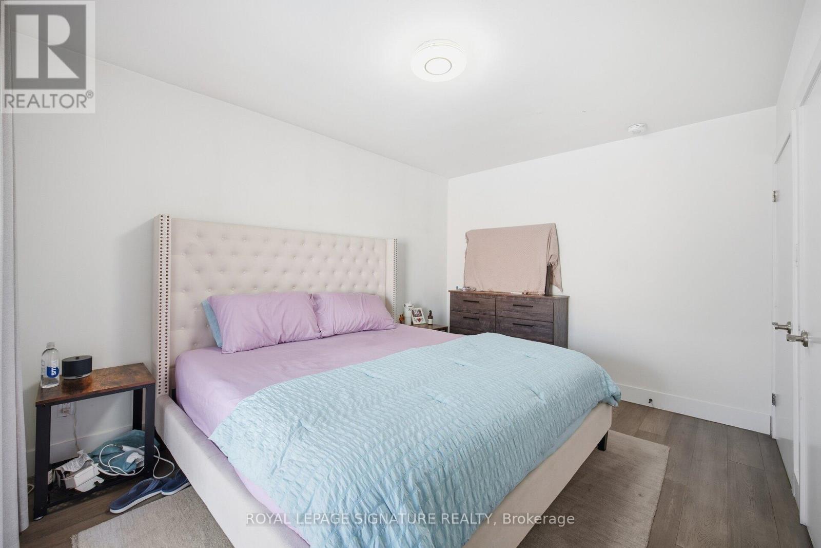 19 Rangoon Road, Toronto (Eringate-Centennial-West Deane), Ontario  M9C 4N5 - Photo 11 - W12756038