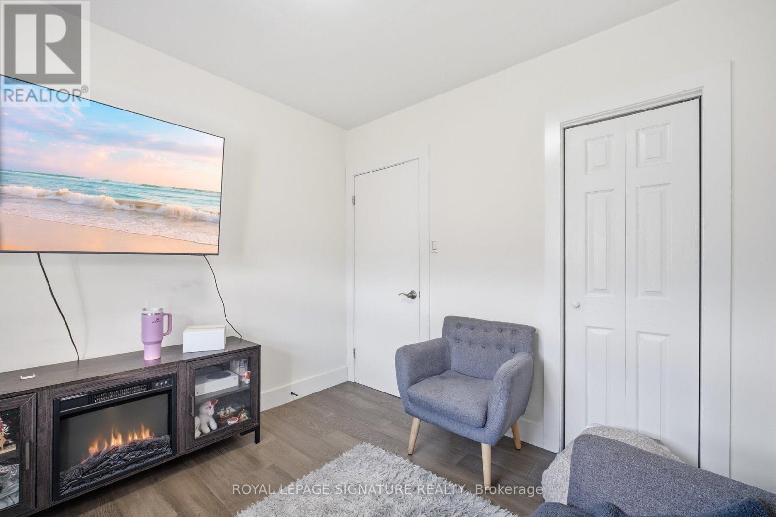 19 Rangoon Road, Toronto (Eringate-Centennial-West Deane), Ontario  M9C 4N5 - Photo 15 - W12756038