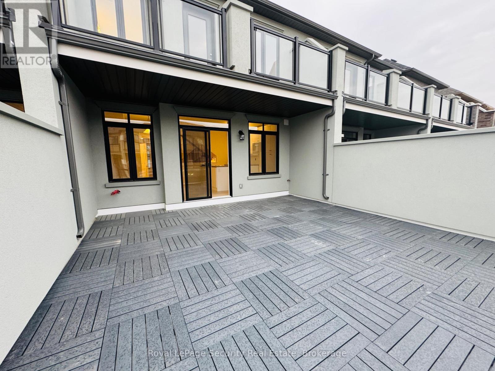 94 Grassbank Road, Brampton, Ontario  L6R 4E6 - Photo 14 - W12756044