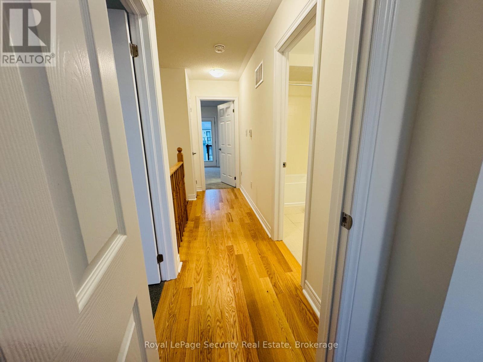 94 Grassbank Road, Brampton, Ontario  L6R 4E6 - Photo 19 - W12756044