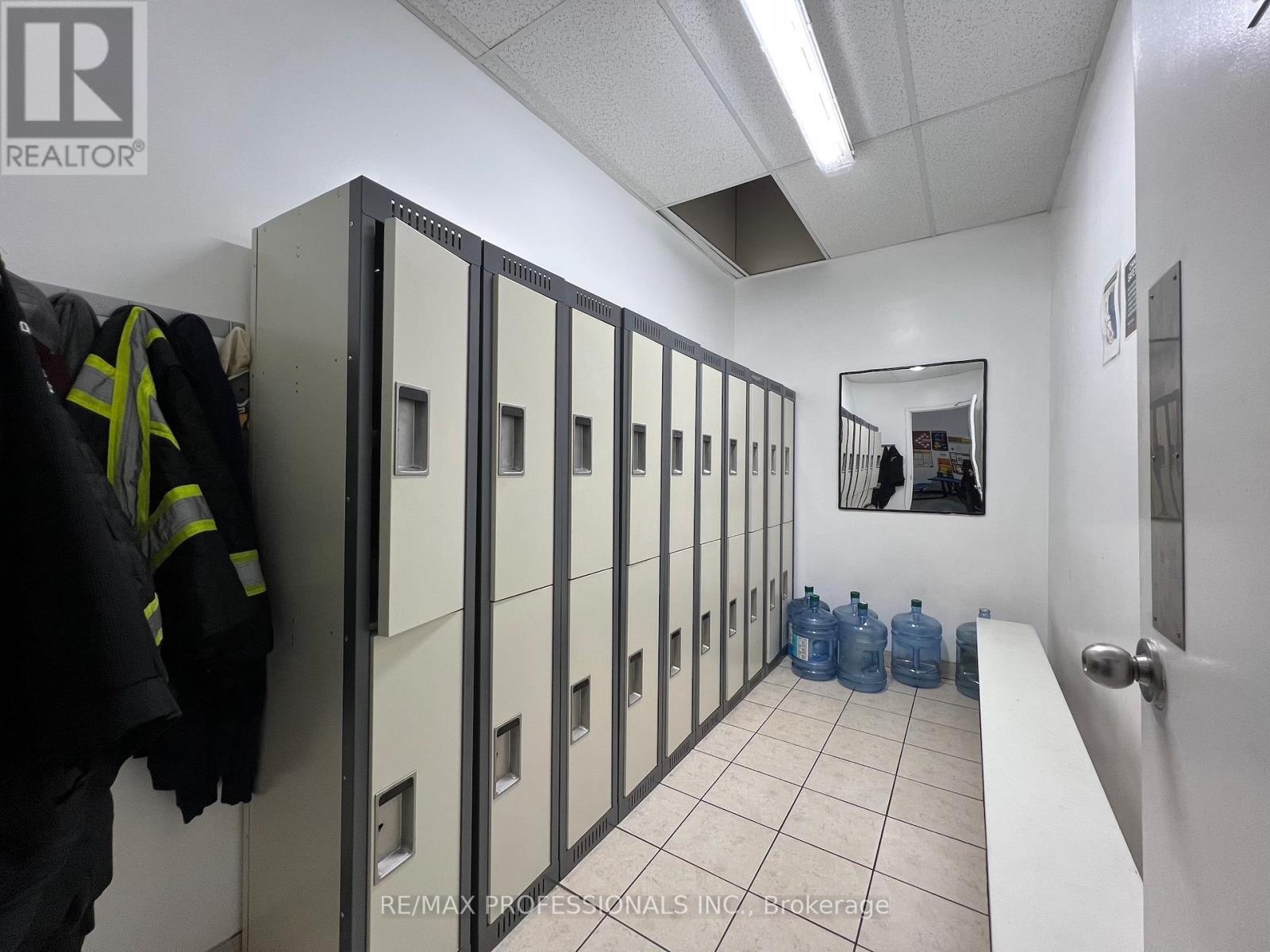 A - 130 North Queen Street, Toronto, Ontario  M8Z 2E4 - Photo 21 - W12756062