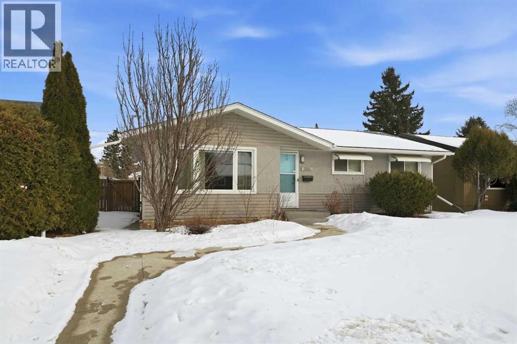 3325 43 Avenue, Red Deer, Alberta  T4N 3B2 - Photo 2 - A2283515