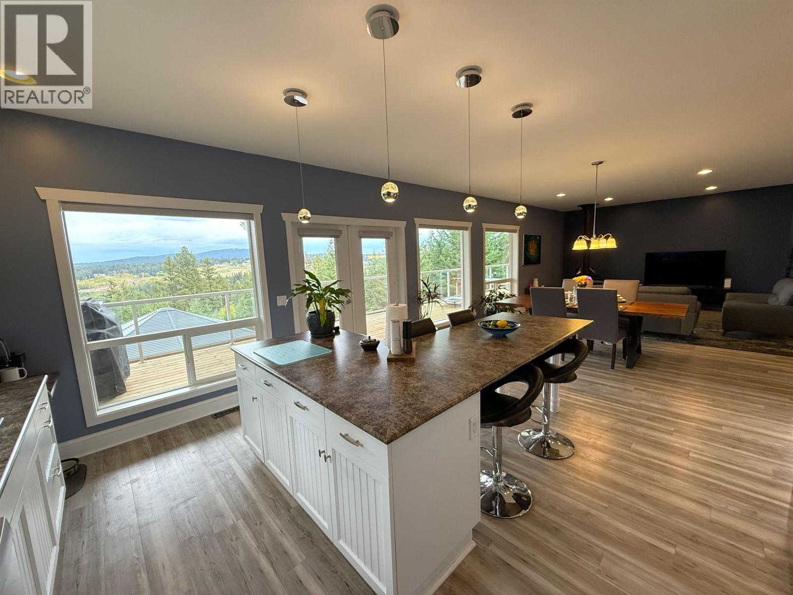 4849 Bryan Crescent, 108 Mile Ranch, British Columbia  V0K 2Z0 - Photo 15 - R3085128