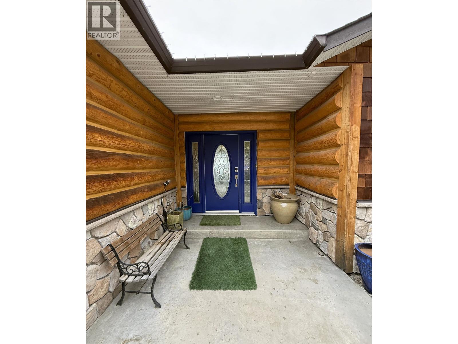 4849 Bryan Crescent, 108 Mile Ranch, British Columbia  V0K 2Z0 - Photo 5 - R3085128