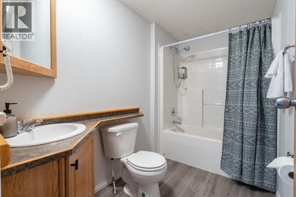 1605 129 Street, Blairmore, Alberta  T0K 0E0 - Photo 6 - A2283529