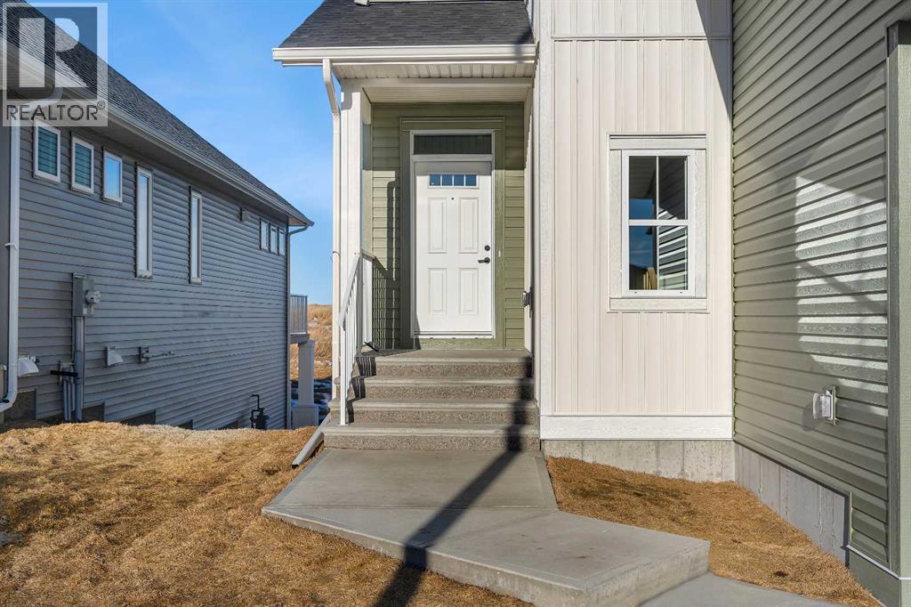 1172 Iron Ridge Avenue, Crossfield, Alberta  T0M 0S0 - Photo 2 - A2268768