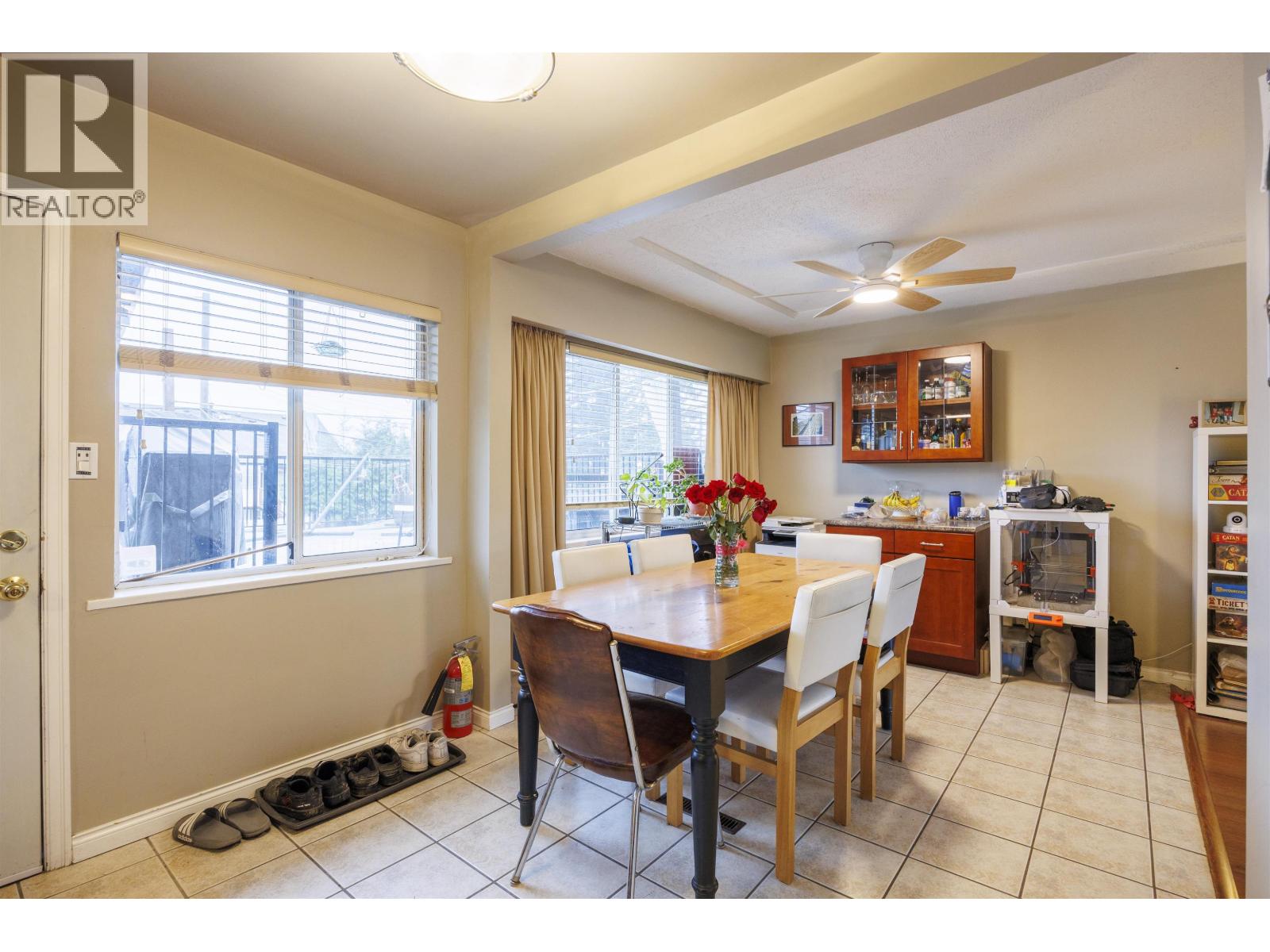 6524 Charles Street, Burnaby, British Columbia  V5B 2H1 - Photo 9 - R3086447