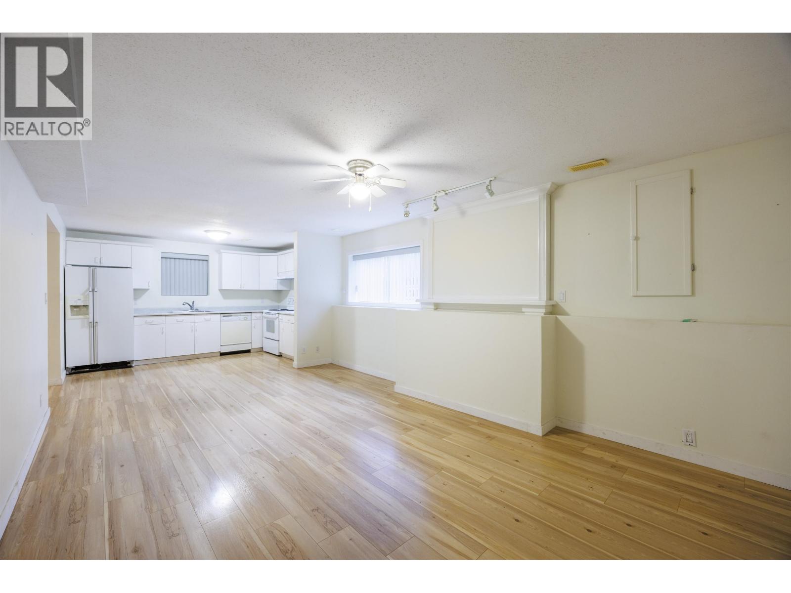 6524 Charles Street, Burnaby, British Columbia  V5B 2H1 - Photo 14 - R3086447