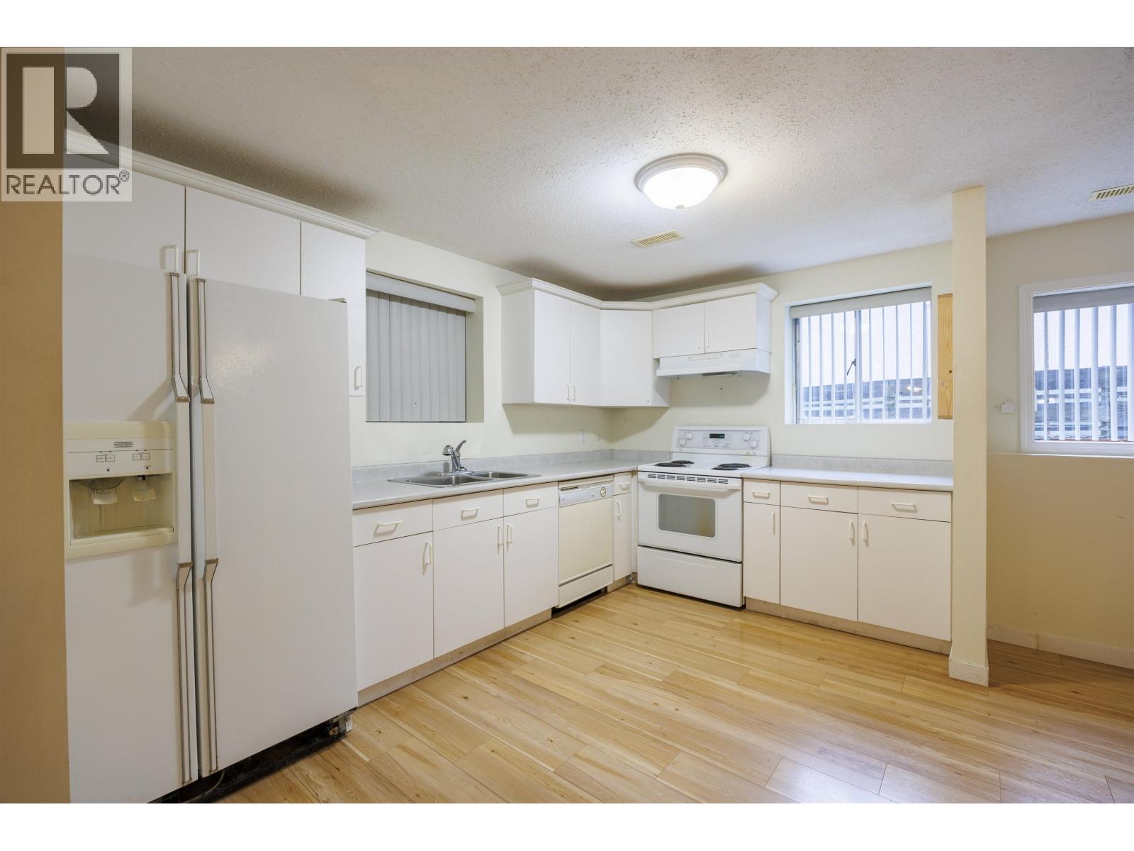 6524 Charles Street, Burnaby, British Columbia  V5B 2H1 - Photo 16 - R3086447