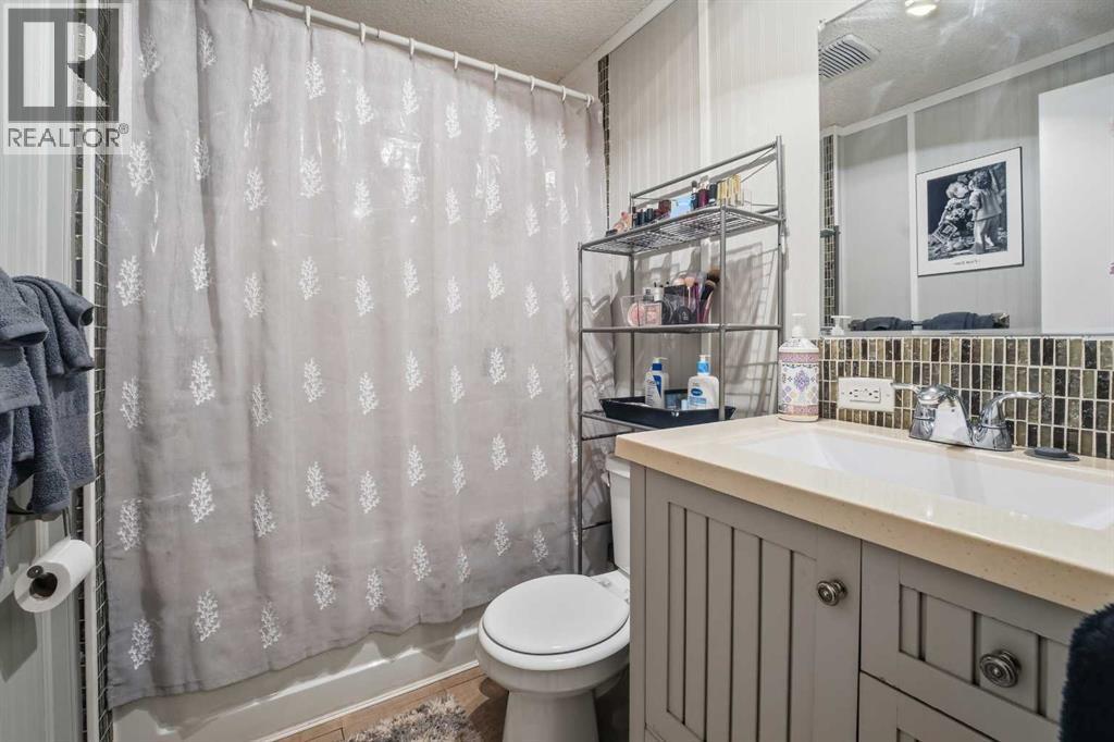 211, 37543 England Way, Rural Red Deer County, Alberta  T4S 2C3 - Photo 18 - A2276823