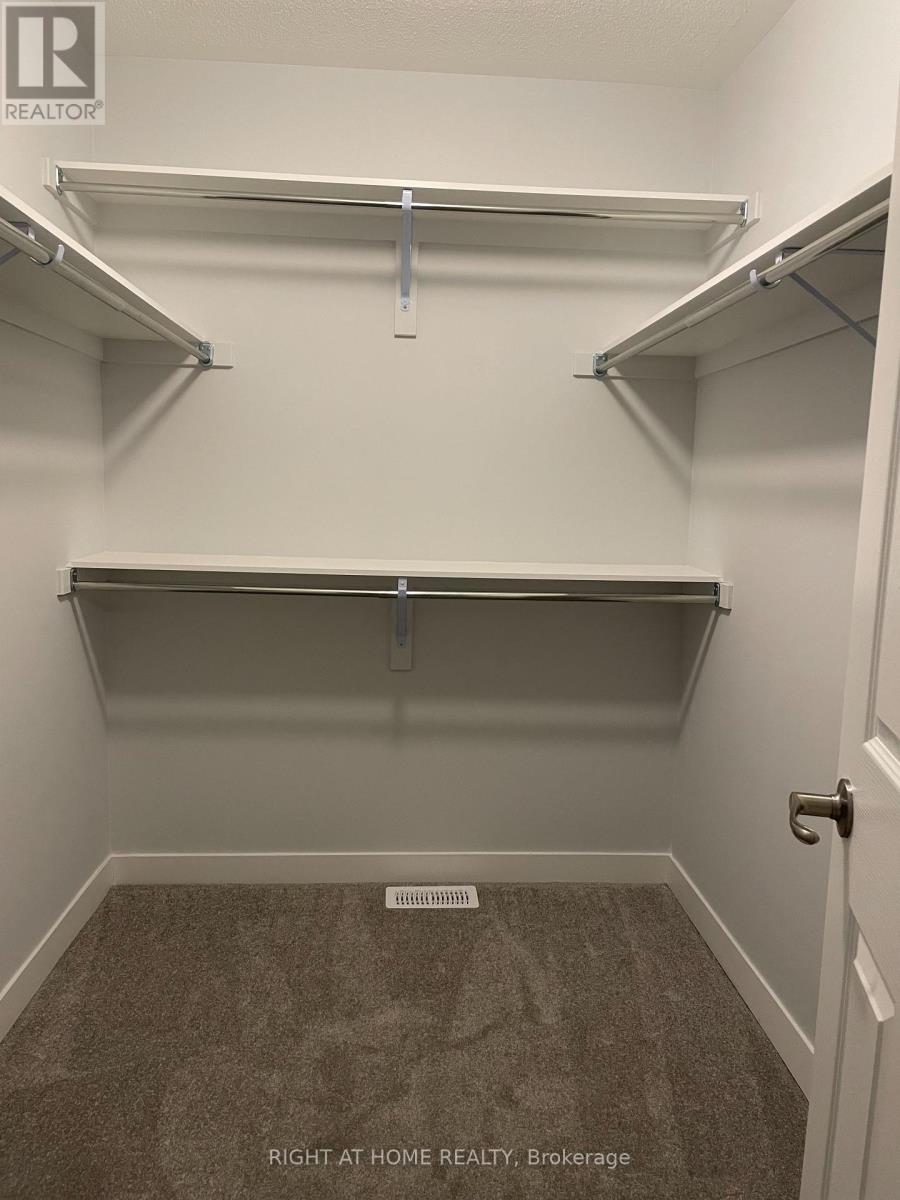 633 Allied Mews, Ottawa, Ontario  K2S 3A1 - Photo 11 - X12756080