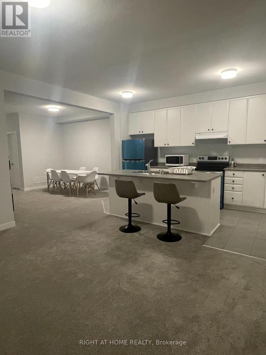 633 Allied Mews, Ottawa, Ontario  K2S 3A1 - Photo 3 - X12756080